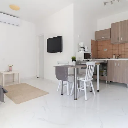 Apartment Casa Tea Near Queen Beach